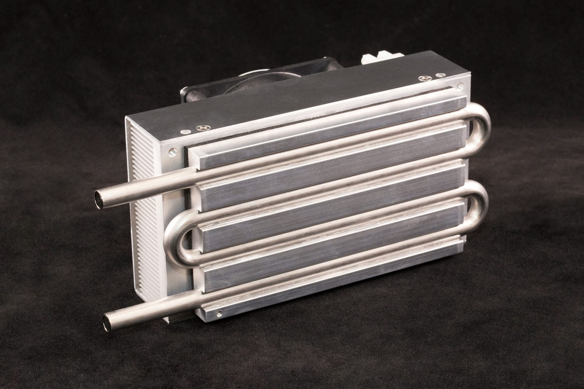LC-102SS_02_web LC-102SS Stainless Steel Thermoelectric Peltier Liquid Cooler